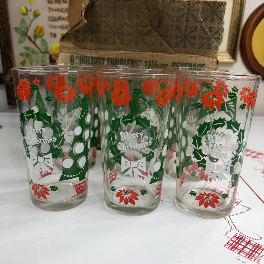 6 vintage holiday tumblers with original box